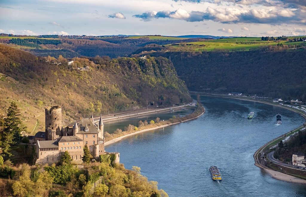 Rhine Gorge หุบเขาโรแมนติกไรน์ ดินแดนปราสาทแห่งเยอรมนี
